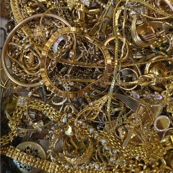 Come Party with me & (💖) this listing for my LIVE SHOWS 🎀✨ - Picture 5 of 16